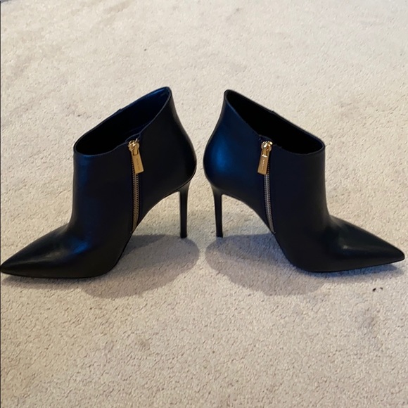 Michael Kors Antonia Bootie - Picture 2 of 8